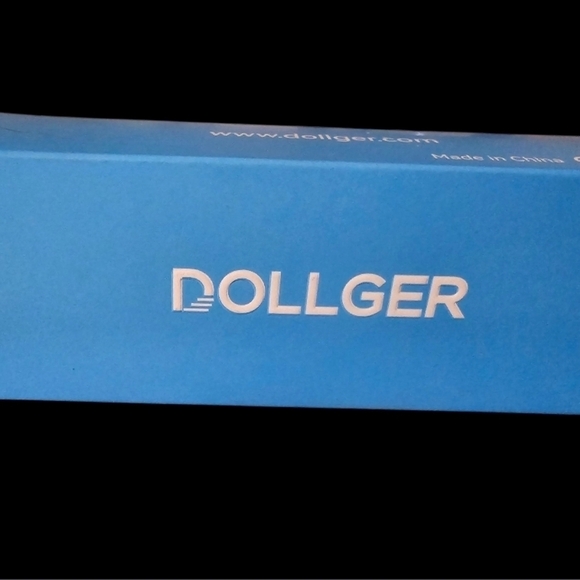 Dollger Black Hi-Definition Lens Glasses - Picture 2 of 3